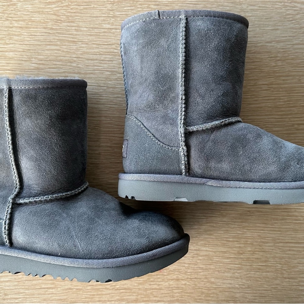 Classic UGG kids shearling boots